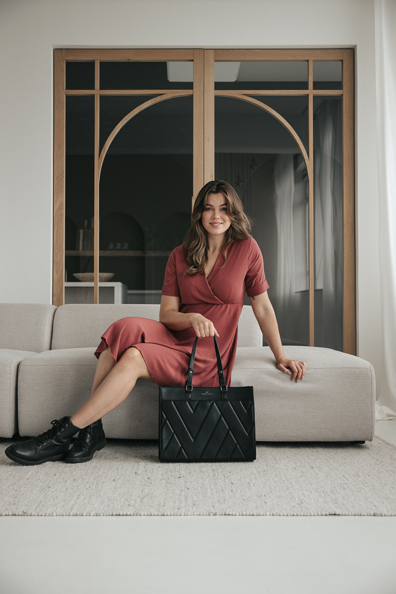 Evie shopper laptop 14 inch